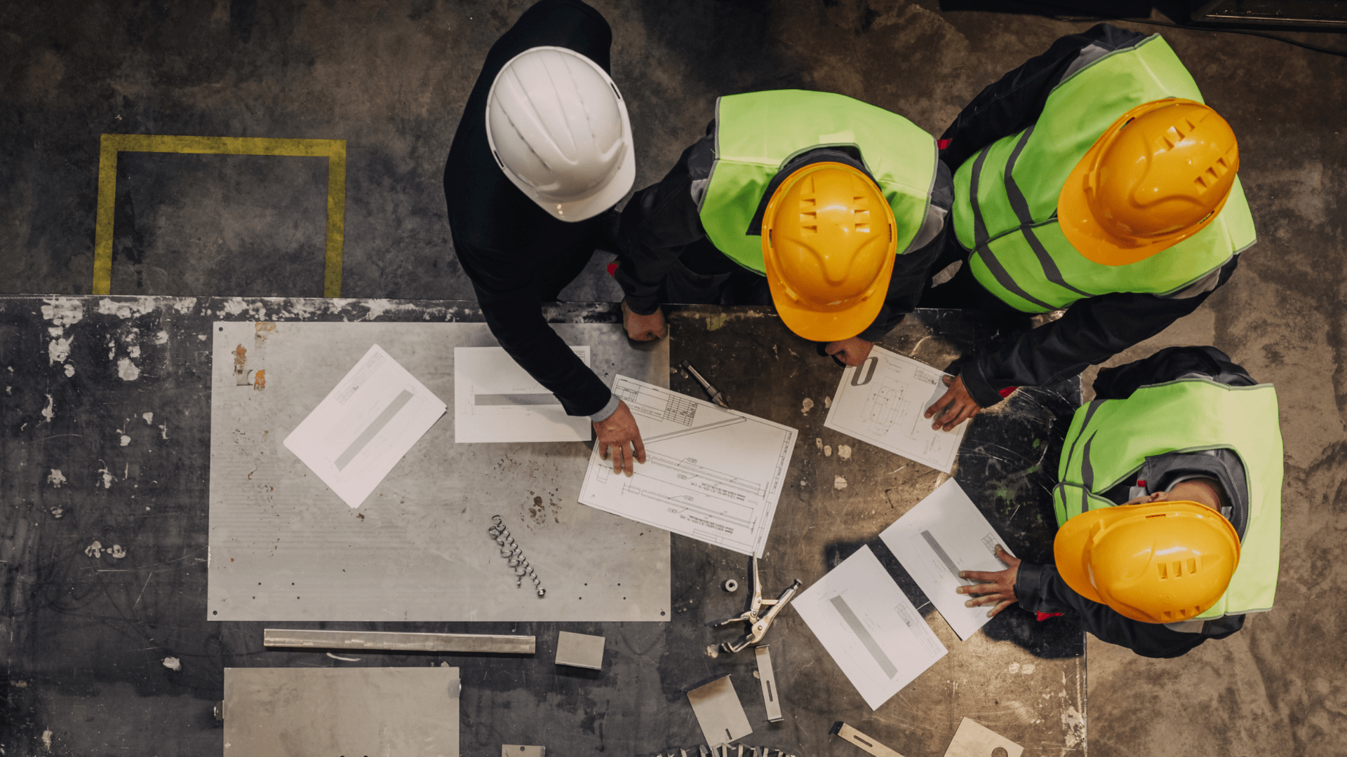 A GUIDE TO BUILDING A STRONG SAFETY MANAGEMENT SYSTEM